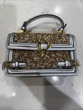 Louis Daisy Metallic Silver Top-Handle Purse with Gold Glitter NEW